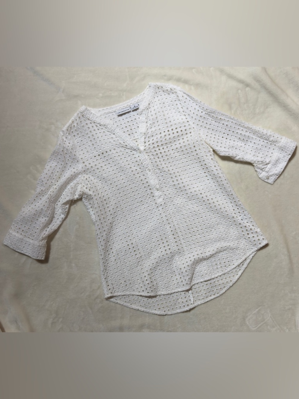 Liz Claiborne White Eyelet V-Neck Blouse